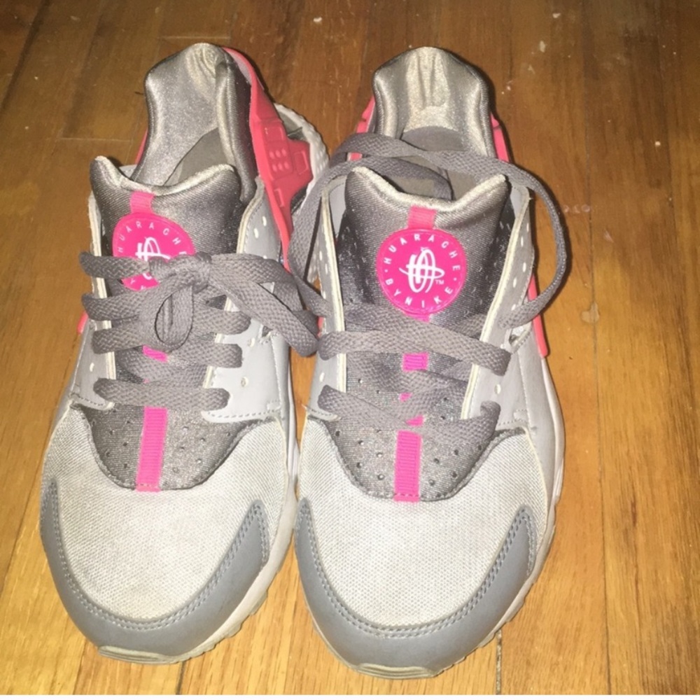 Huarache sneakers
